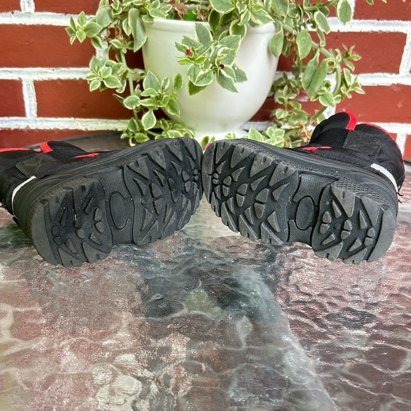 Ice fields | waterproof black winter boots | size 6 - Picture 7 of 12